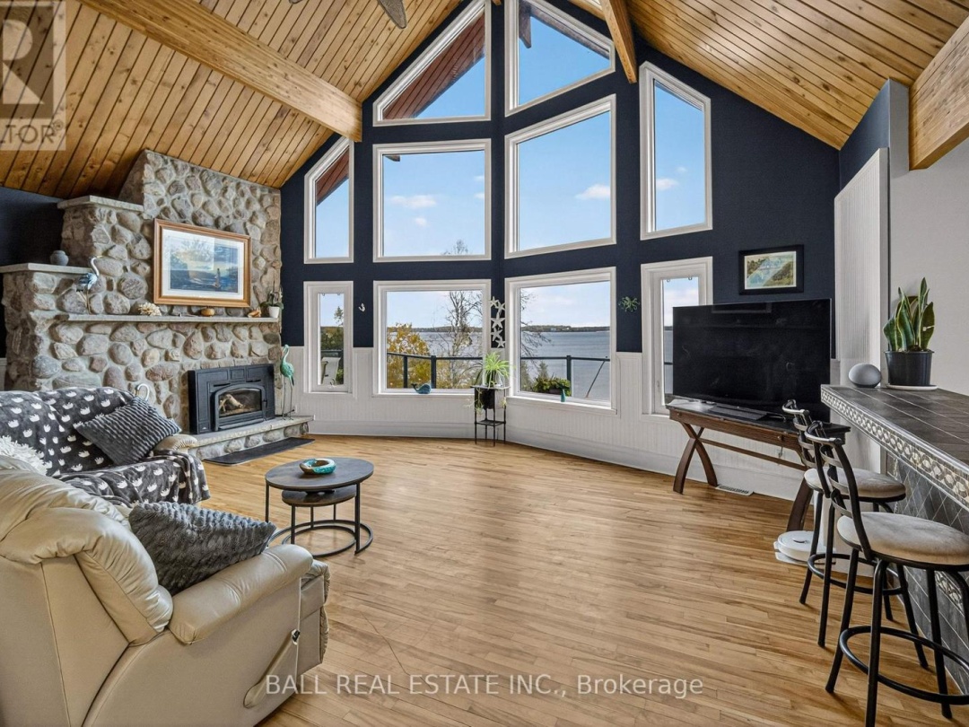 151 PELLER COURT, Pigeon Lake