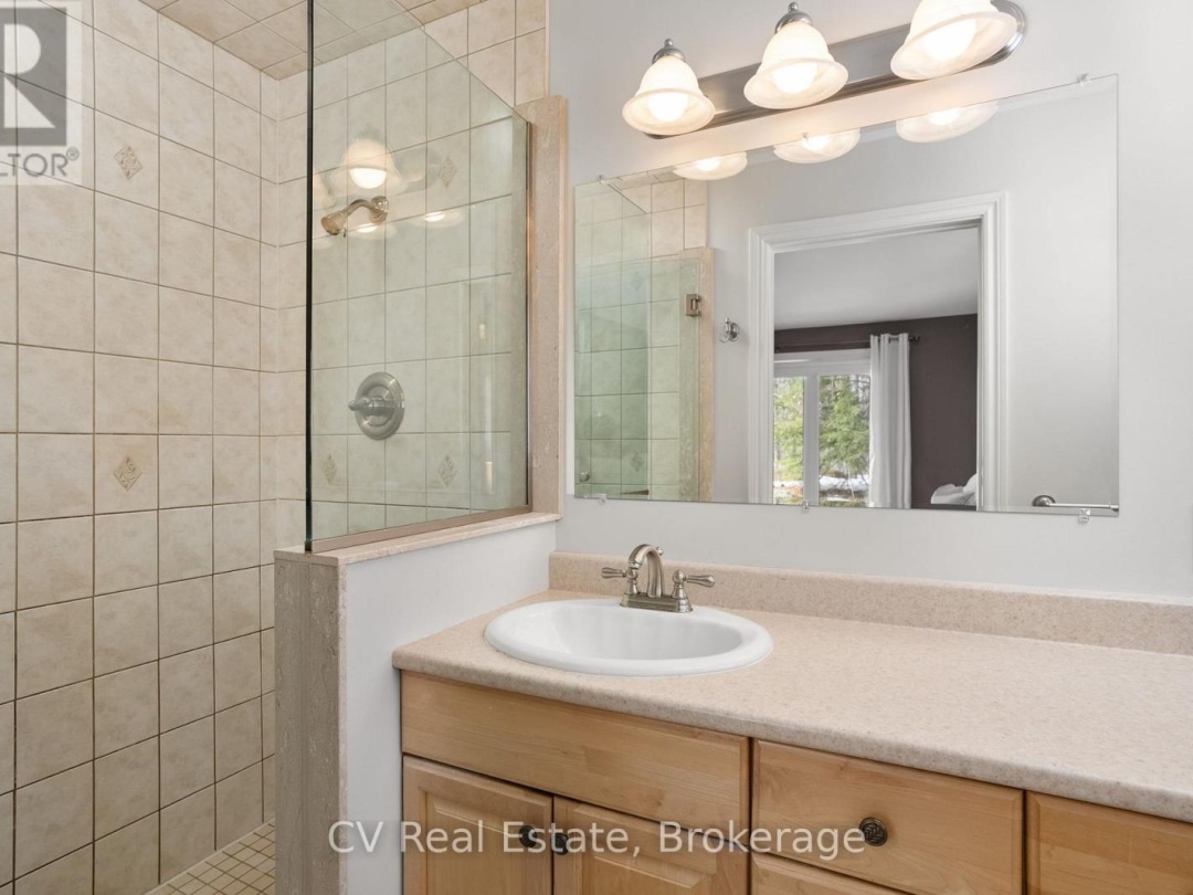 1343 NORTH MULDREW LAKE ROAD, Muldrew-North Lake