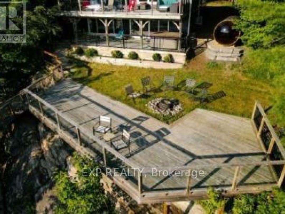1047 WHYMAN ROAD, 