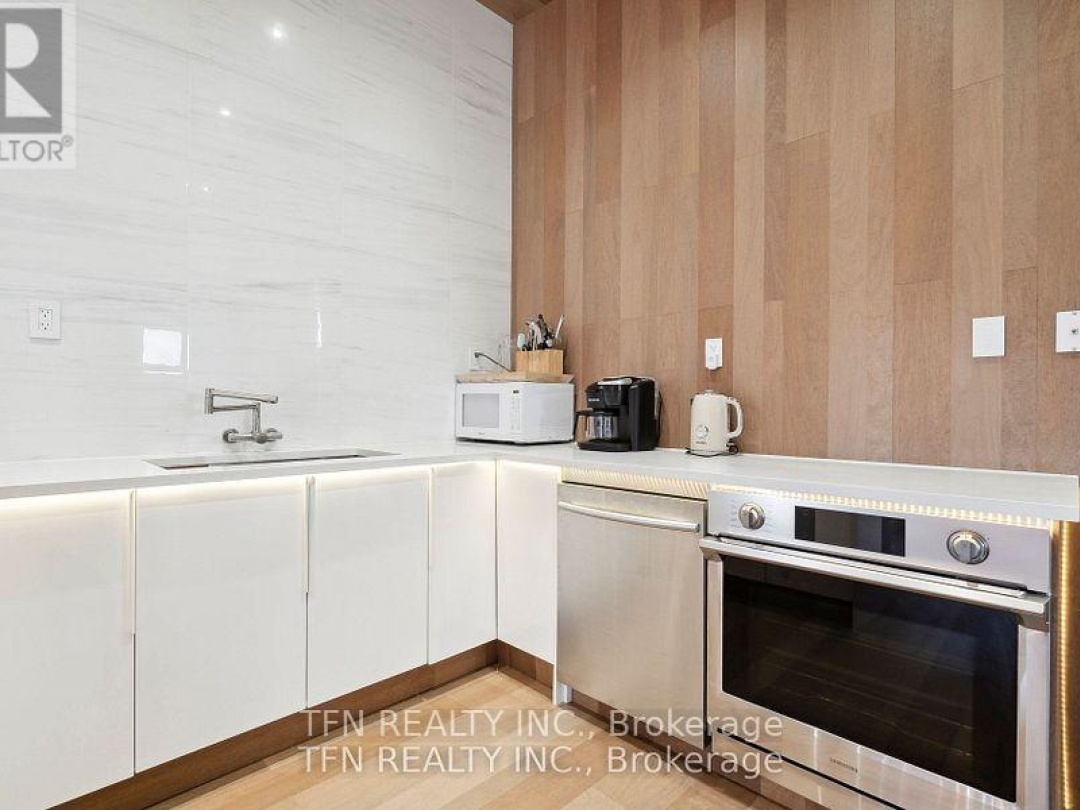 12 SCHOONER LANE, Tay