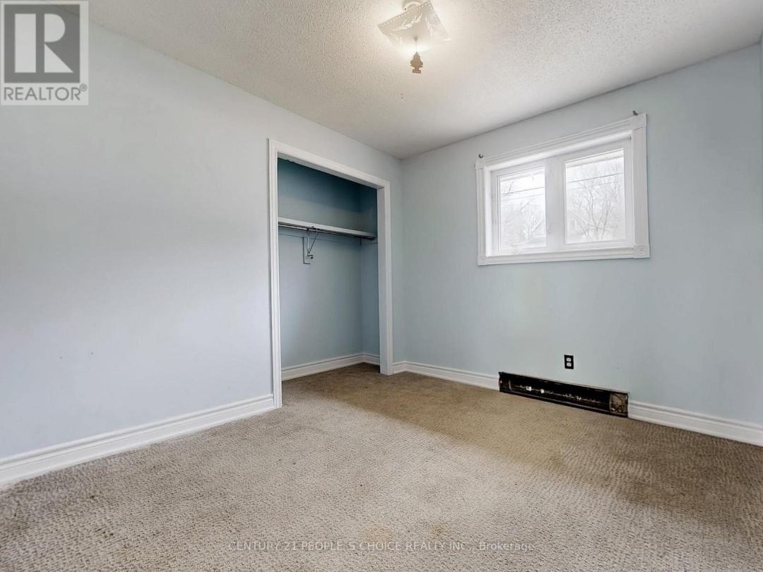 156 MAIN STREET W, 