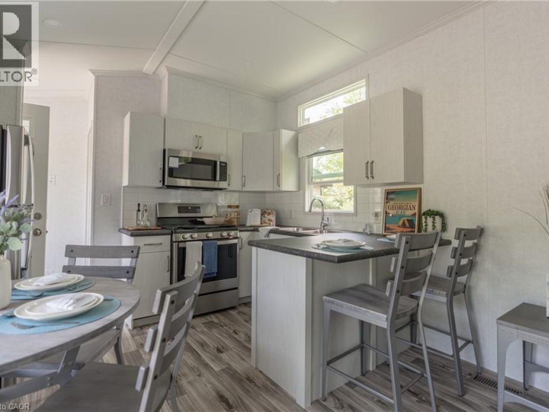 105 BLUE LAKE Road Unit# RL88, Linger Long Lake