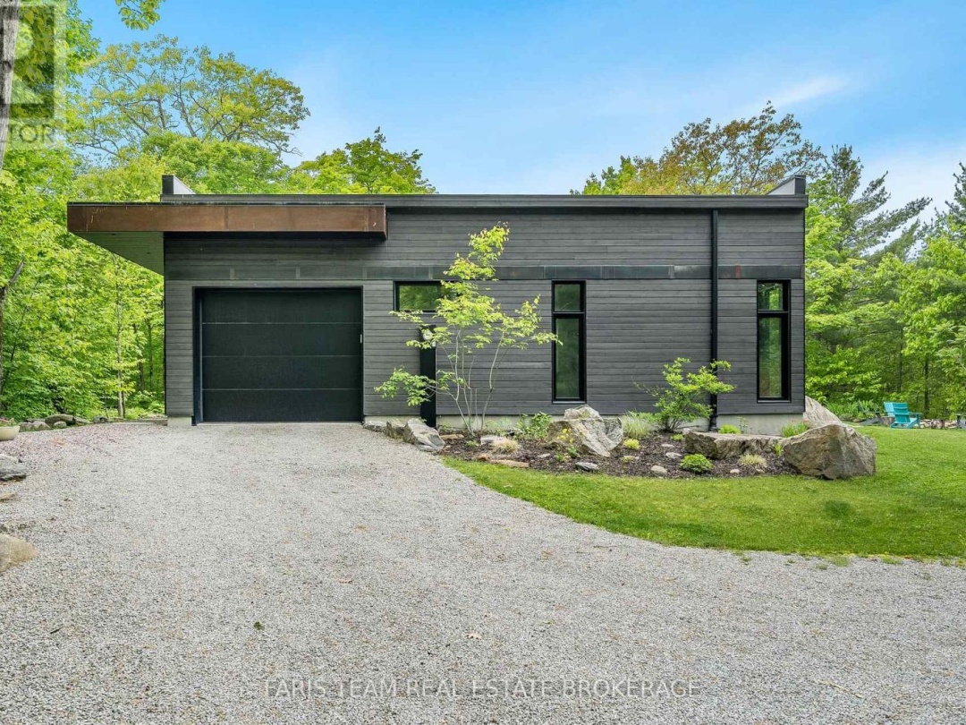 3870 DARLING ISLAND ROAD, Gloucester Pool
