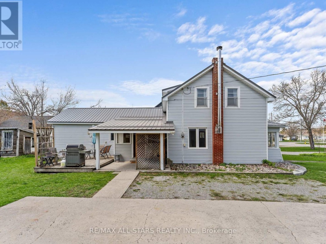 39 FRANCIS STREET W, Kawartha Lakes (Fenelon Falls)