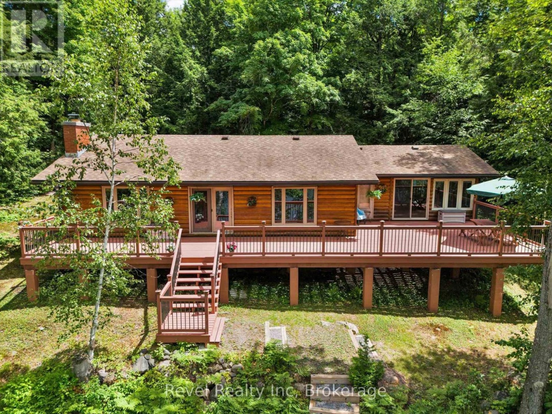 1022 BIRD LAKE CRESCENT, Bird Lake