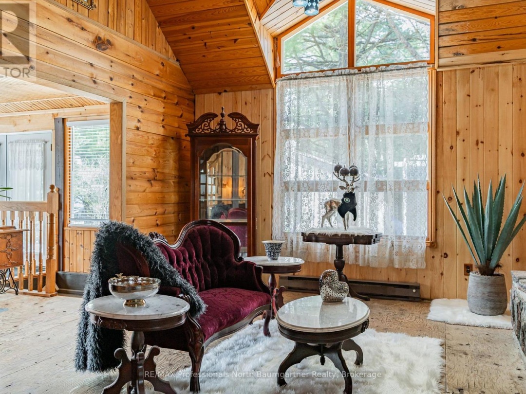 1065 CLOVERLEAF ROAD, Kennisis River