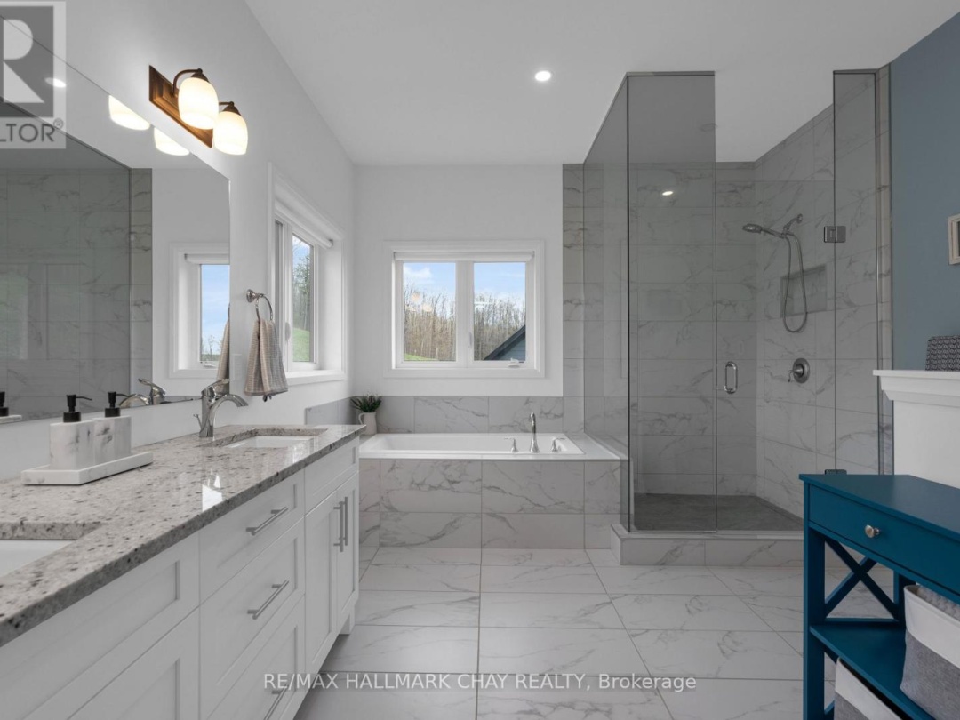 41 THOROUGHBRED DRIVE, Oro-Medonte
