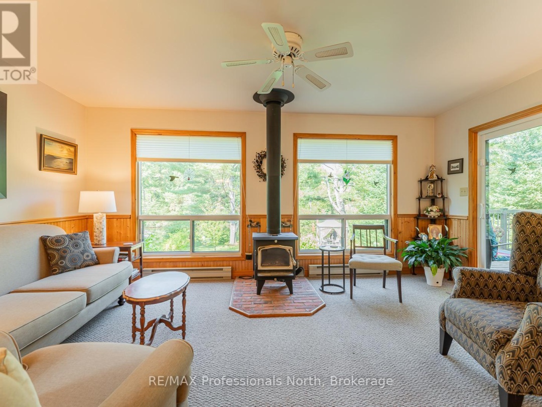 1029 LOYALIST DRIVE, 