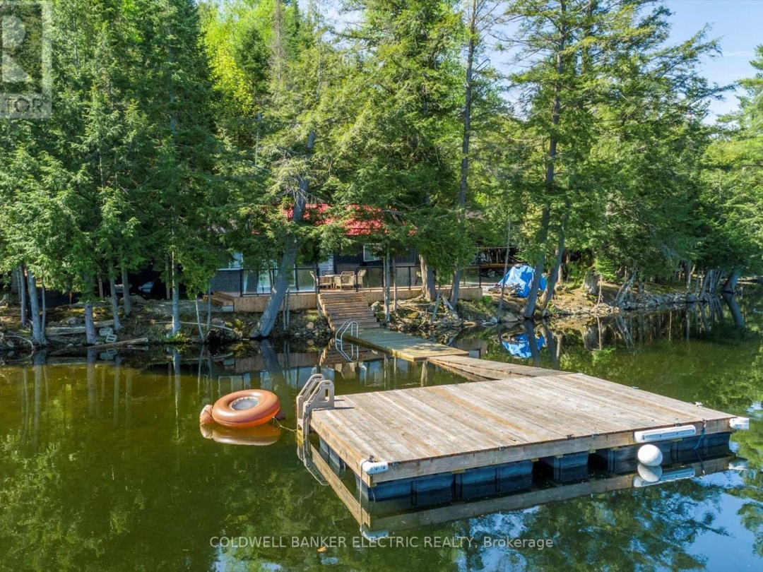 1224 MCCRACKENS LANE, 