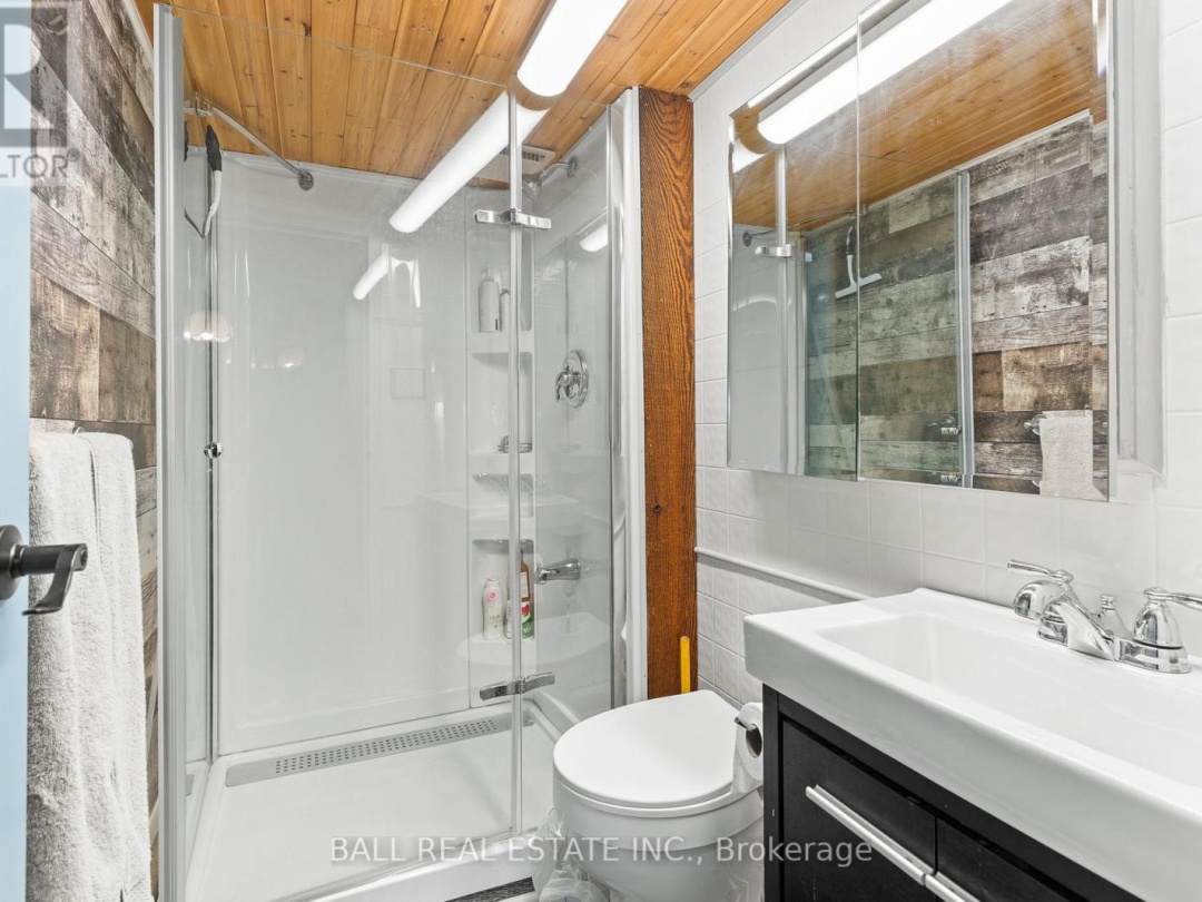 1017 EWLES DRIVE, Davis Lake