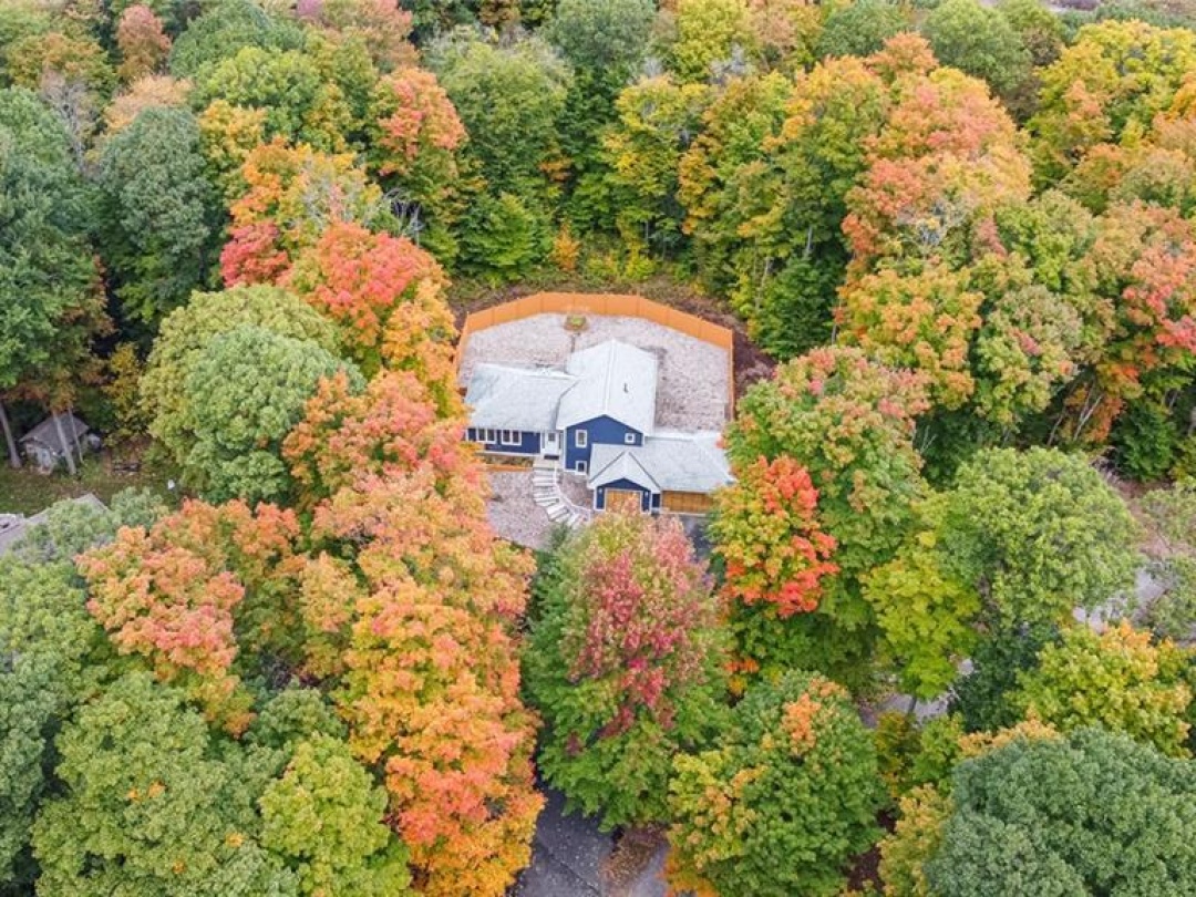 215 Forest Glen Drive, Gravenhurst