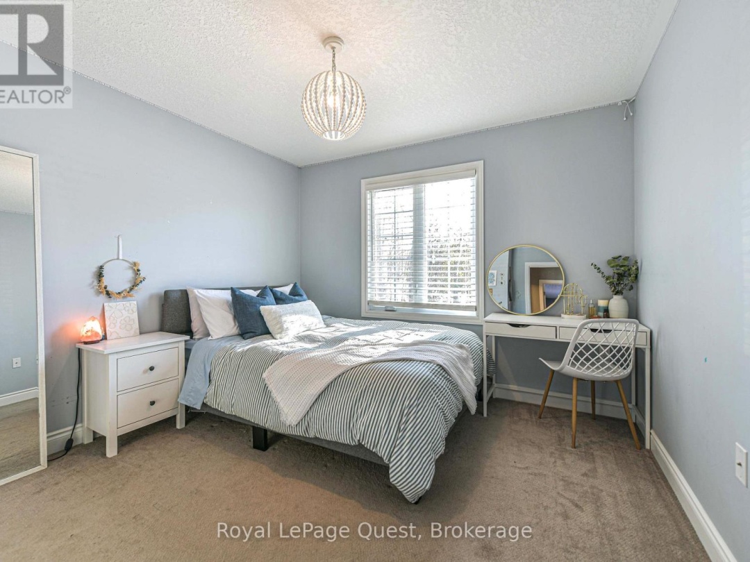 2044 MARCHMONT ROAD, 