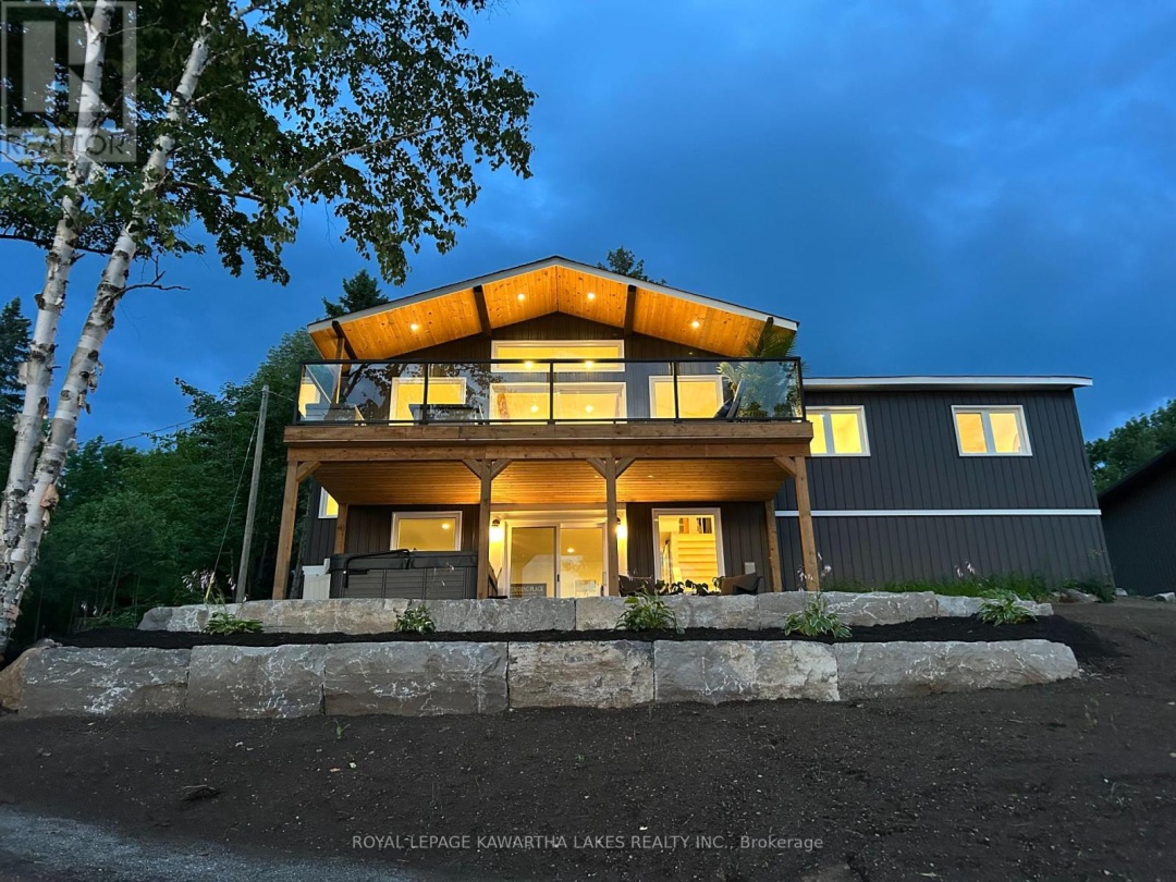 189 Lightning Point Road, Balsam Lake