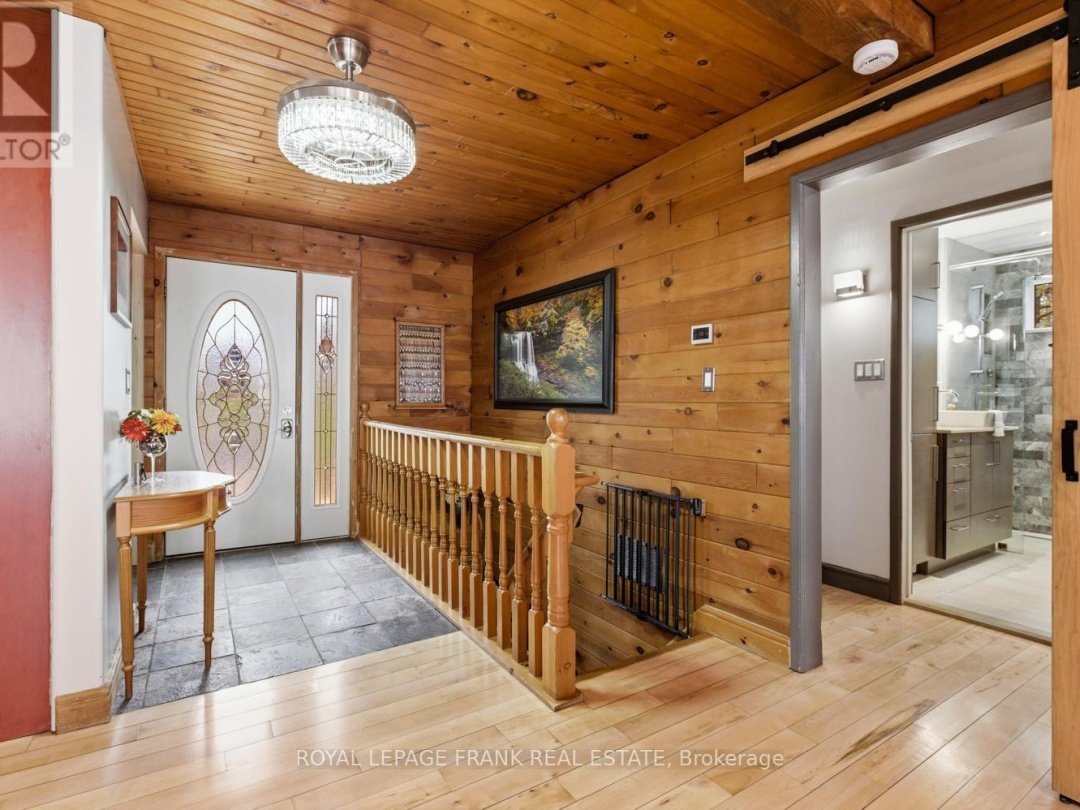111 BALL POINT ROAD, Lake Scugog
