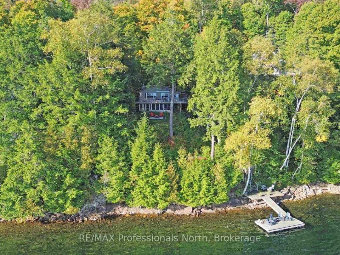 1110 MISKWABI LAKE ROAD, Miskwabi Lake