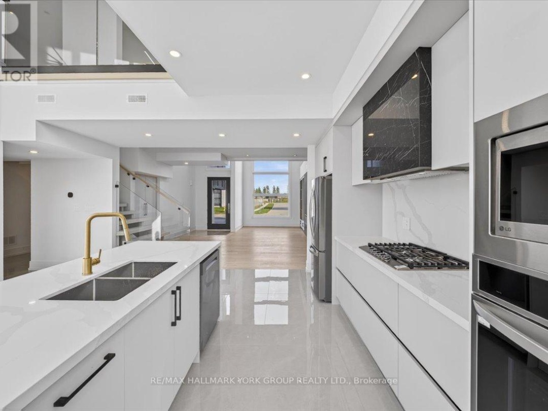 3740 LAKEPOINT DRIVE, Severn (West Shore)