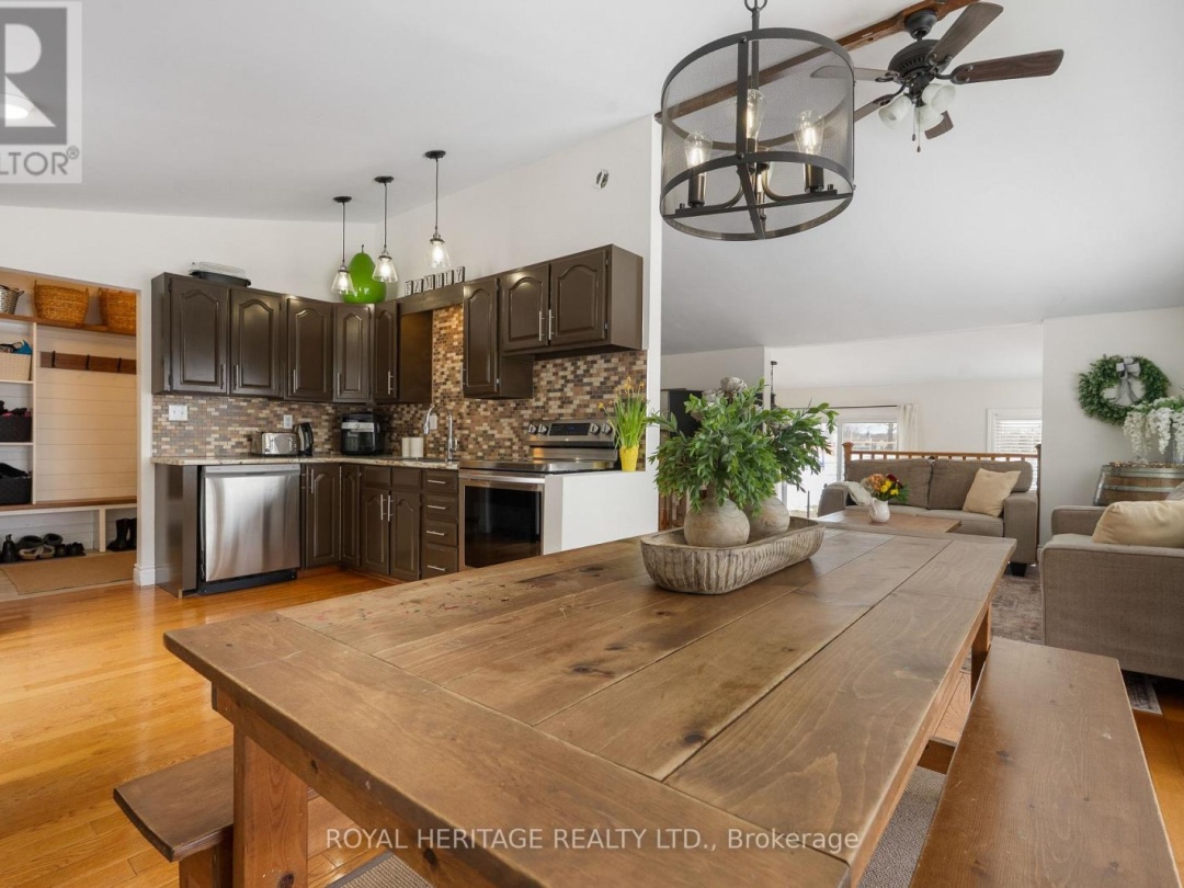 29 THURSTON STREET, Kawartha Lakes (Verulam)