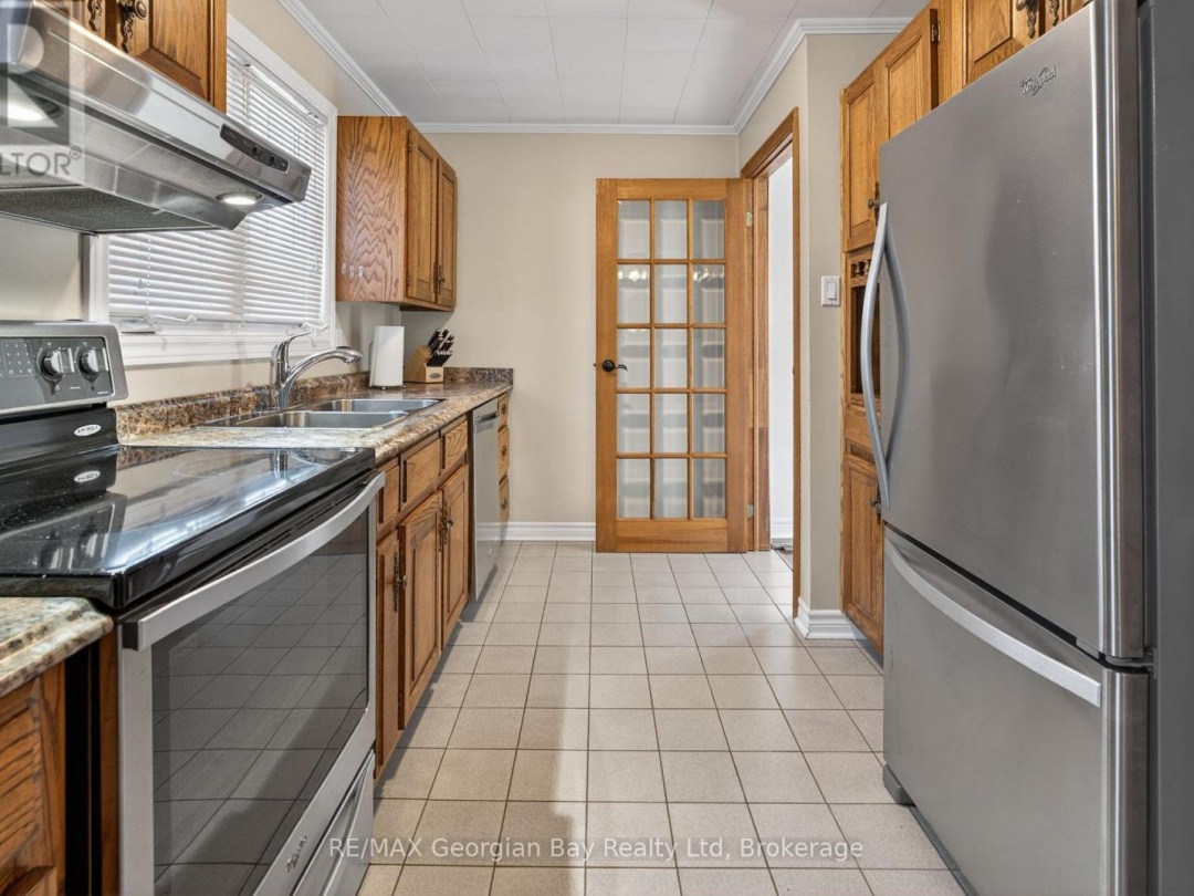 919 EIGHTH AVENUE, Tay (Port McNicoll)