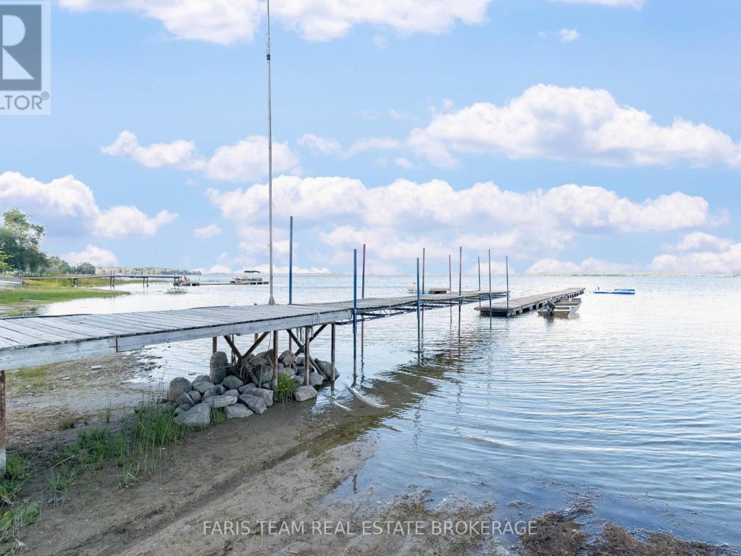 2 BAYSIDE AVENUE, 