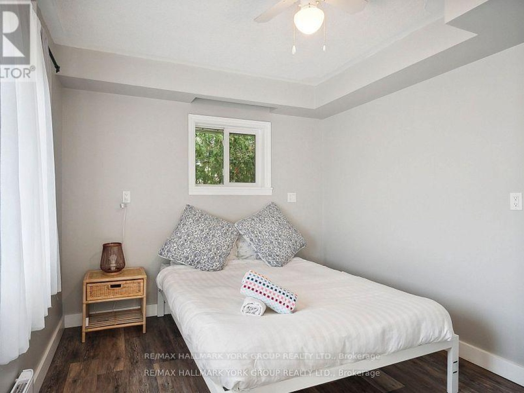 42 LIGHTHOUSE CRESCENT, 