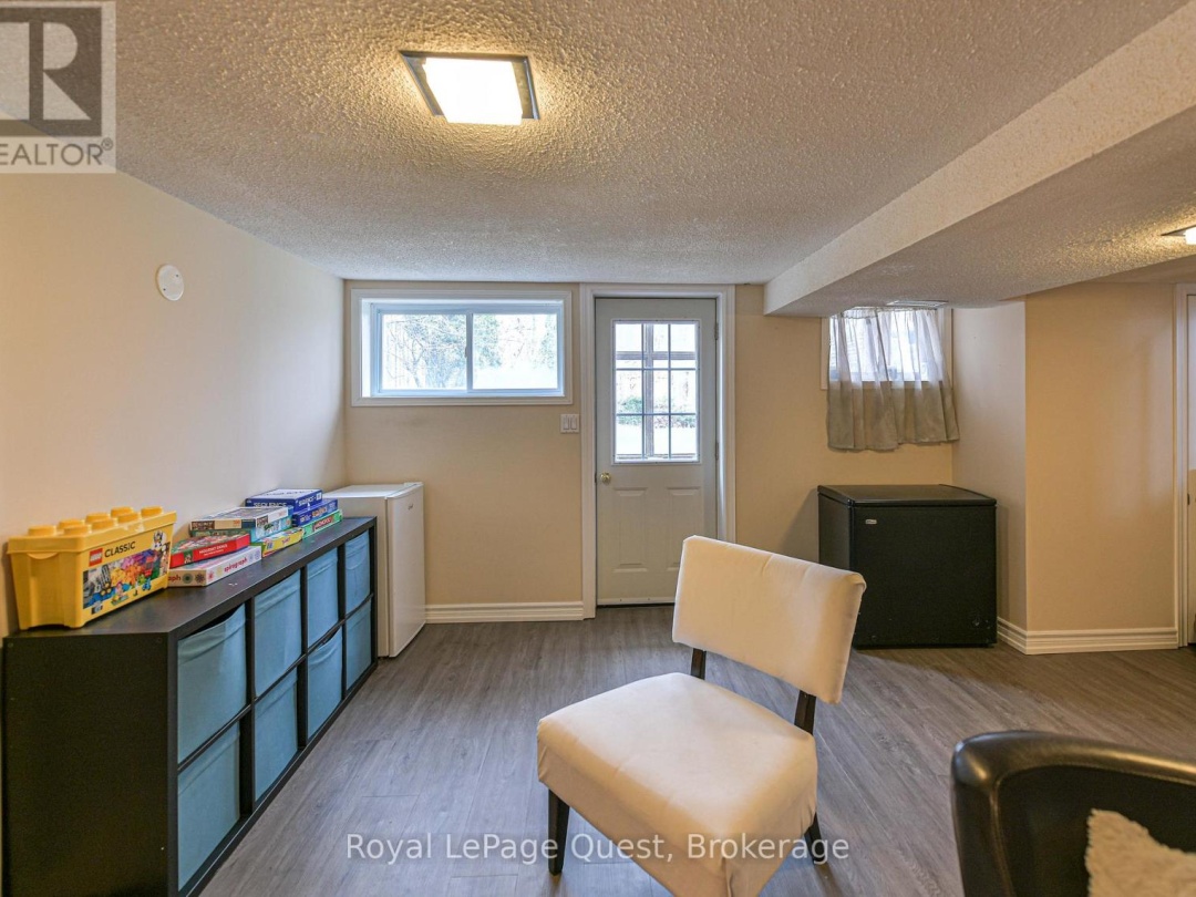 9 ELEANOR ROAD, Orillia