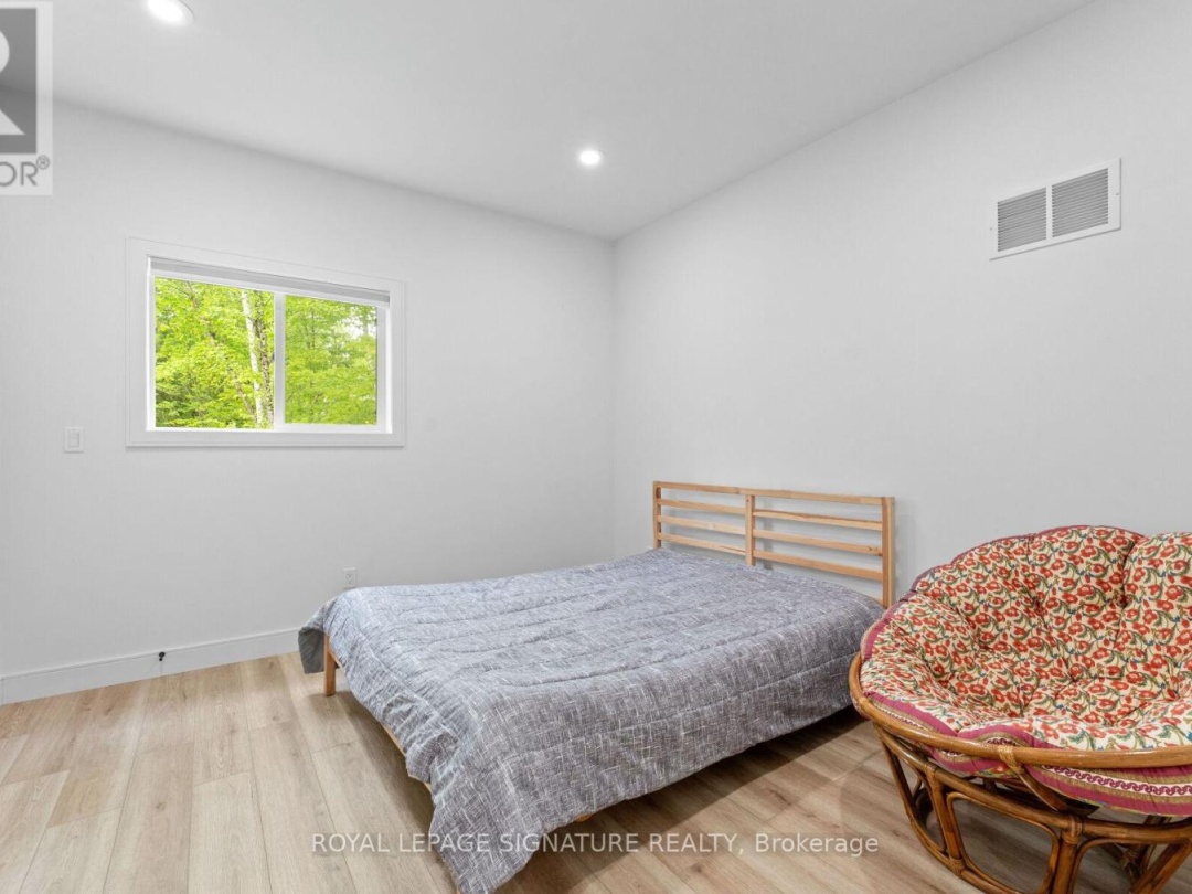 44 SUNNYSHORE PARK DRIVE, McKellar