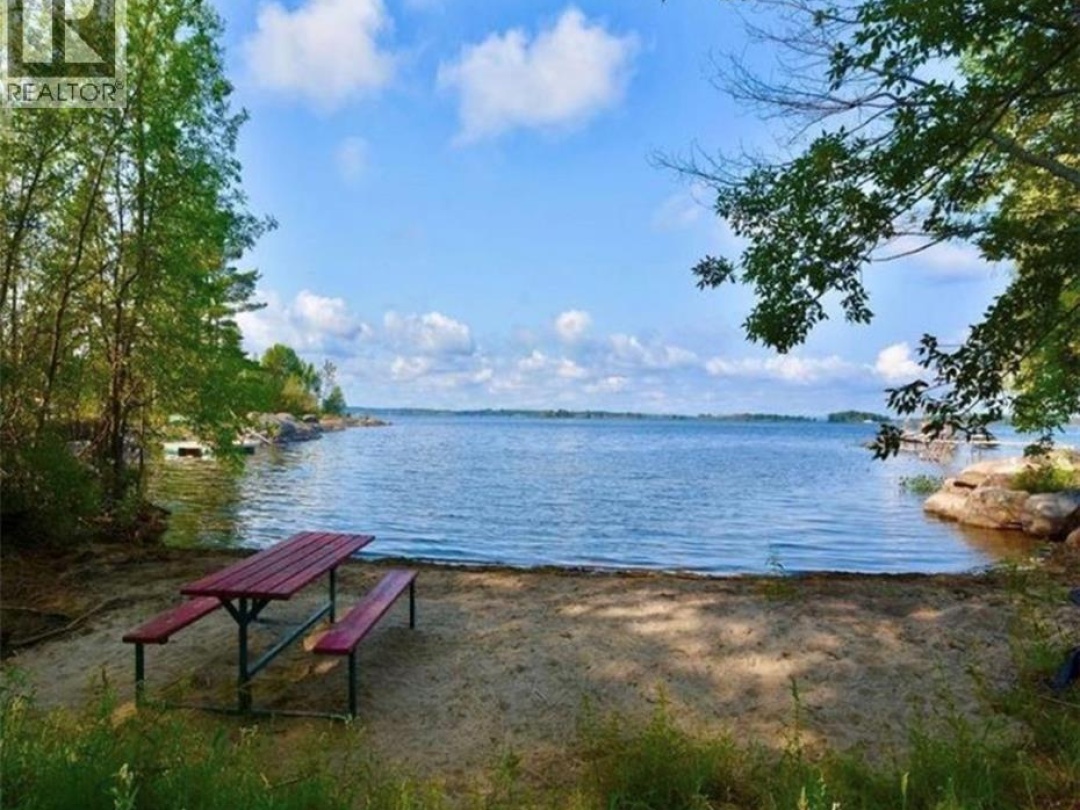 68 FOREST HARBOUR Parkway, Waubaushene