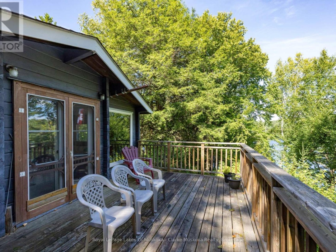 74 LIONESS ROAD, Lioness Lake