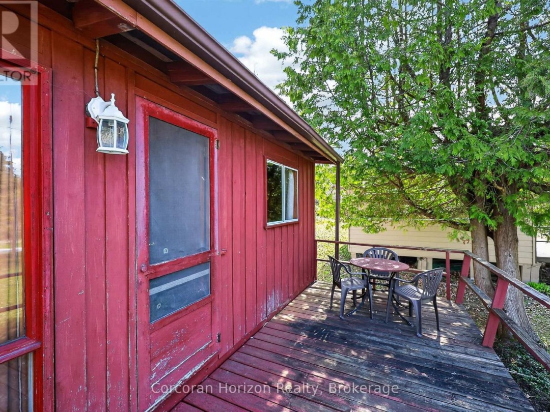 26 WATERSIDE DRIVE, Georgian Bay