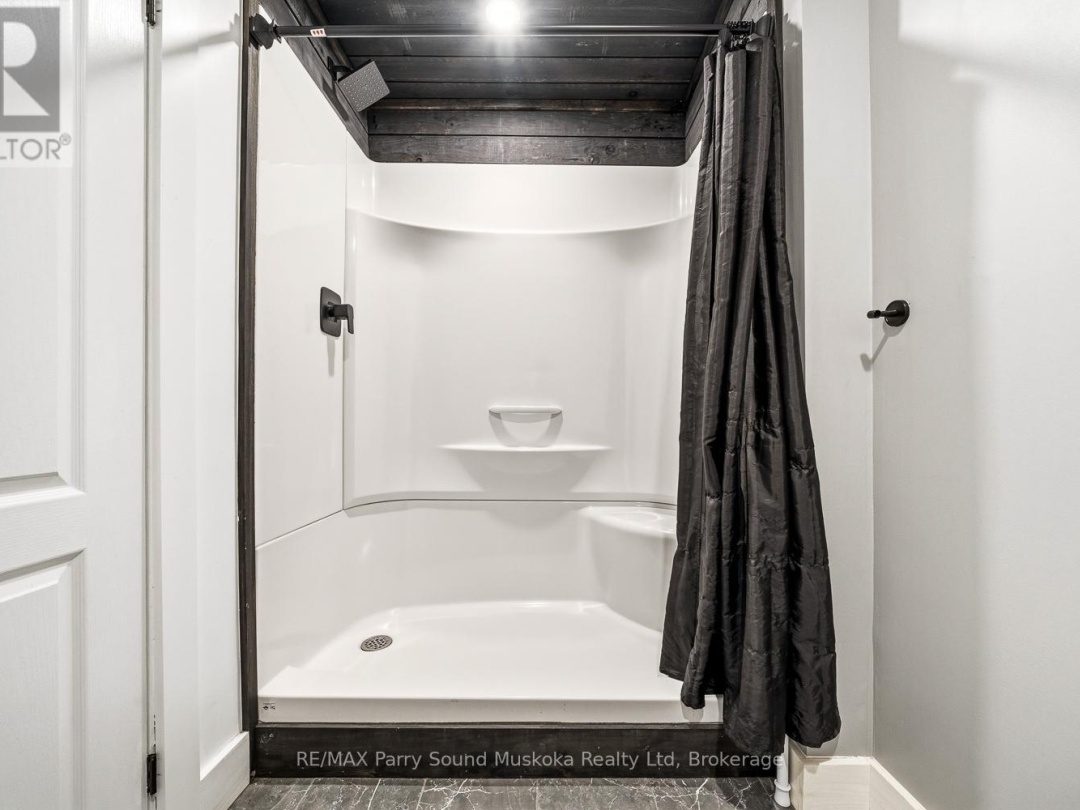 55 A CASCADE STREET E, Parry Sound