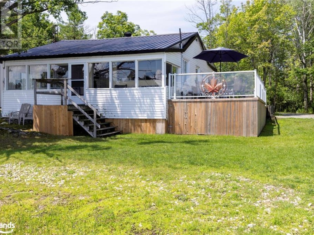 68 Wolverine Beach Rd, Georgian Bay