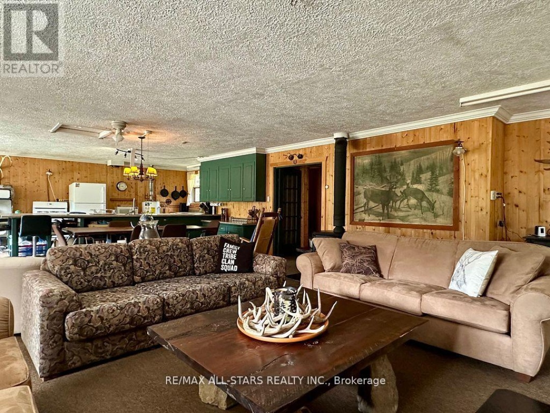 380 LEDGE ROAD, Trent Lakes