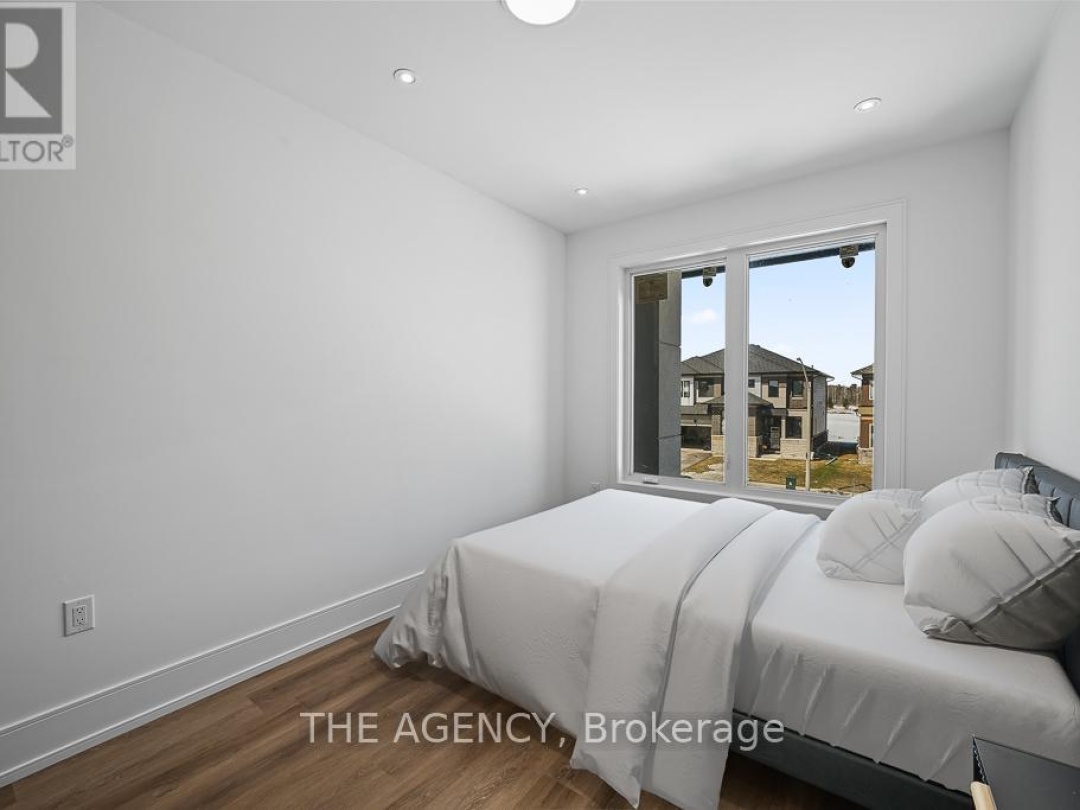 3714 QUAYSIDE DRIVE, Severn (West Shore)