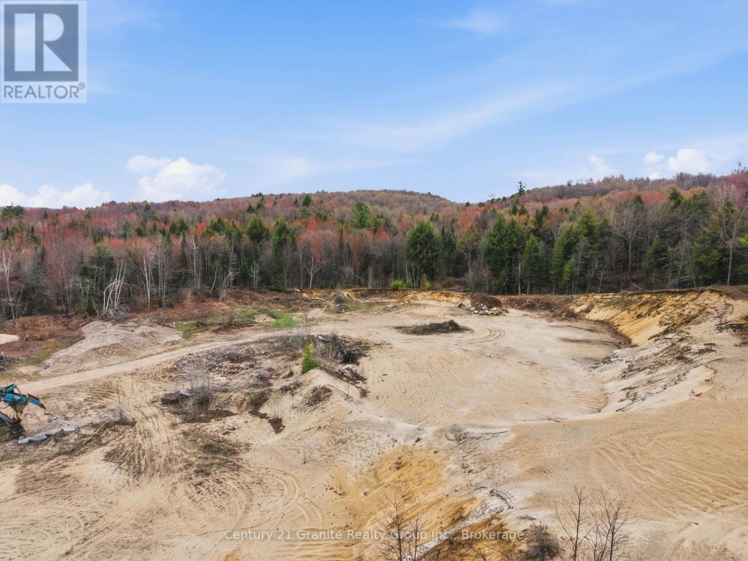 1314 HUNTER CREEK ROAD, Minden Hills (Lutterworth)
