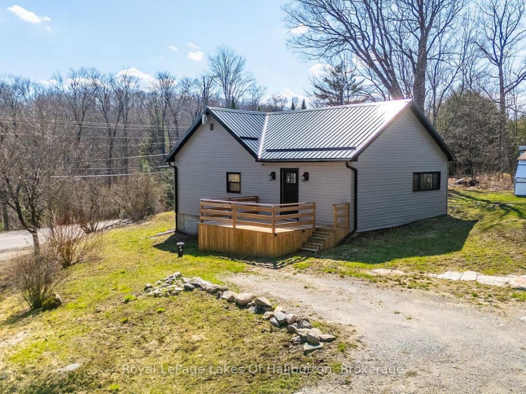 10531 COUNTY ROAD 503, Highlands East (Glamorgan)