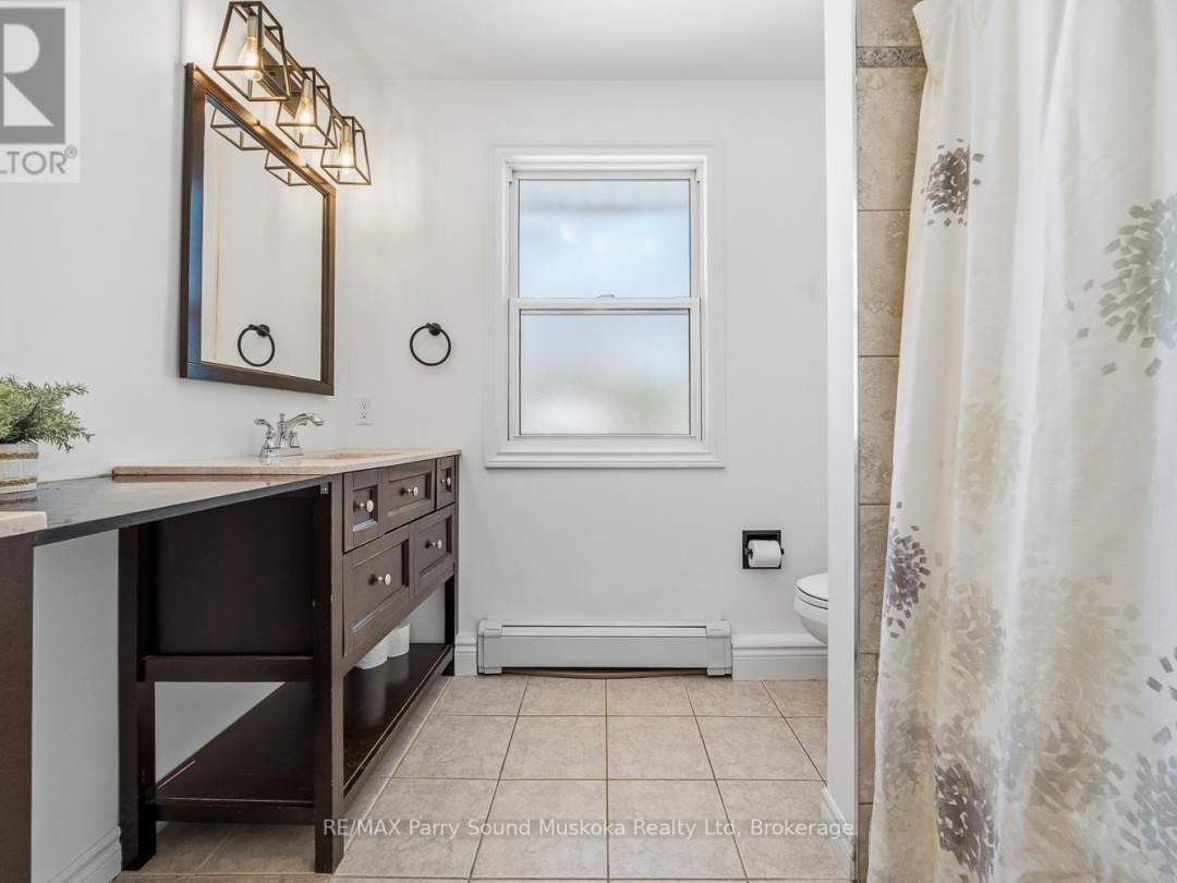 55 A CASCADE STREET E, Parry Sound