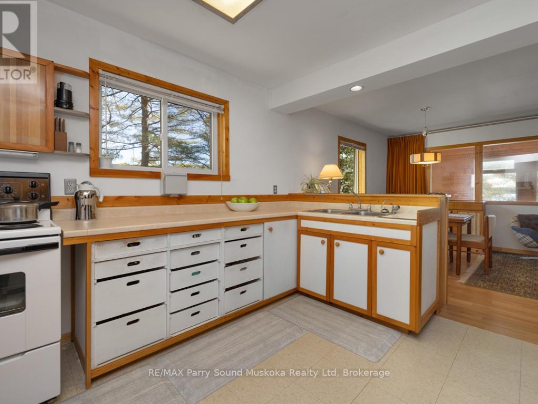 14 BURNEGIE LANE, Otter Lake