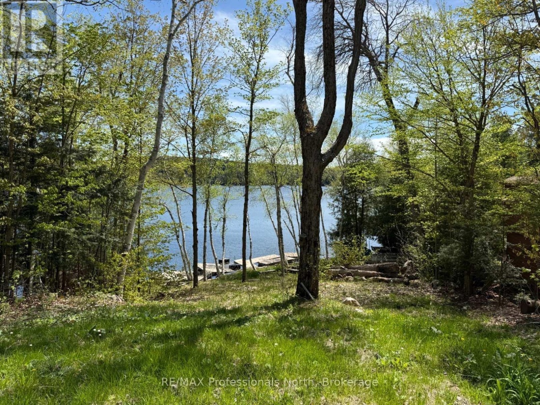 2612 WILKINSON ROAD, Kennisis Lake