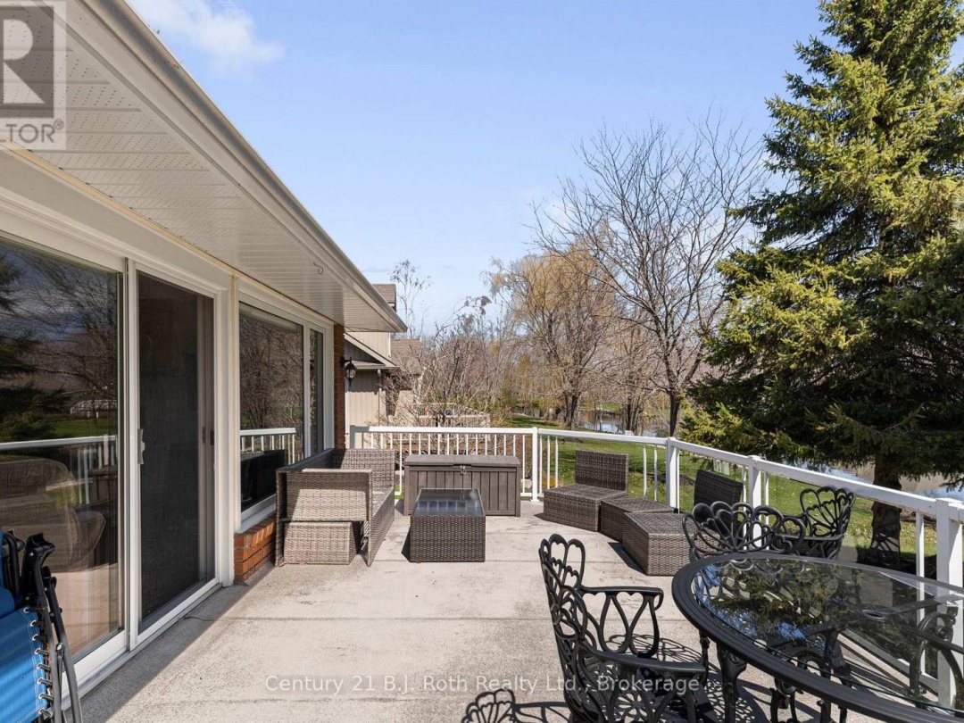 179 BAYSHORE DRIVE, Lake Simcoe