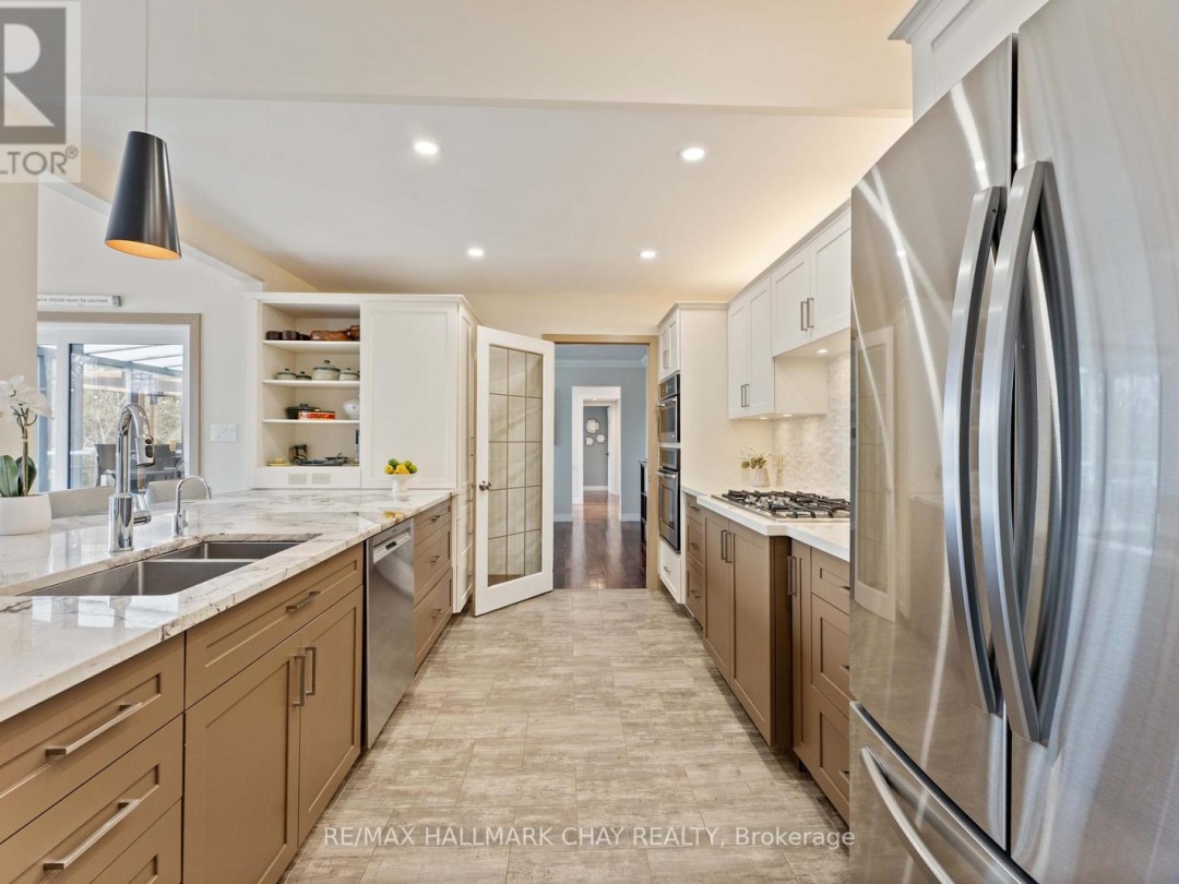 3285 ROCKCLIFFE COURT, Gloucester Pool