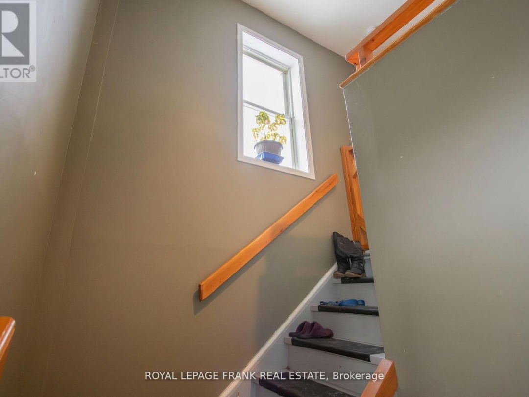 49 MAIN STREET, Kawartha Lakes (Bobcaygeon)