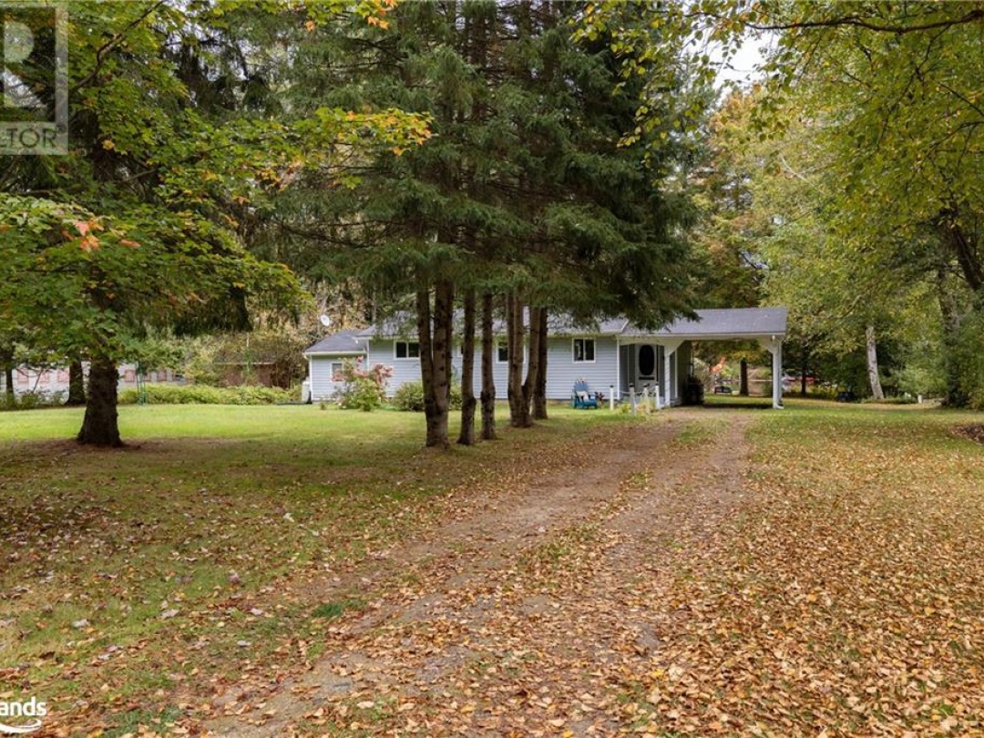 760 Riverlea Road, Muskoka River