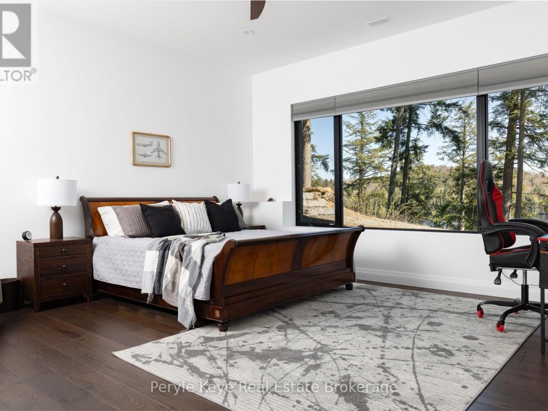 86 CLAREN CRESCENT, Lake Vernon