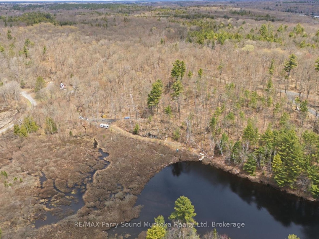 25 LAKE RIDGE ROAD, Bell Lake