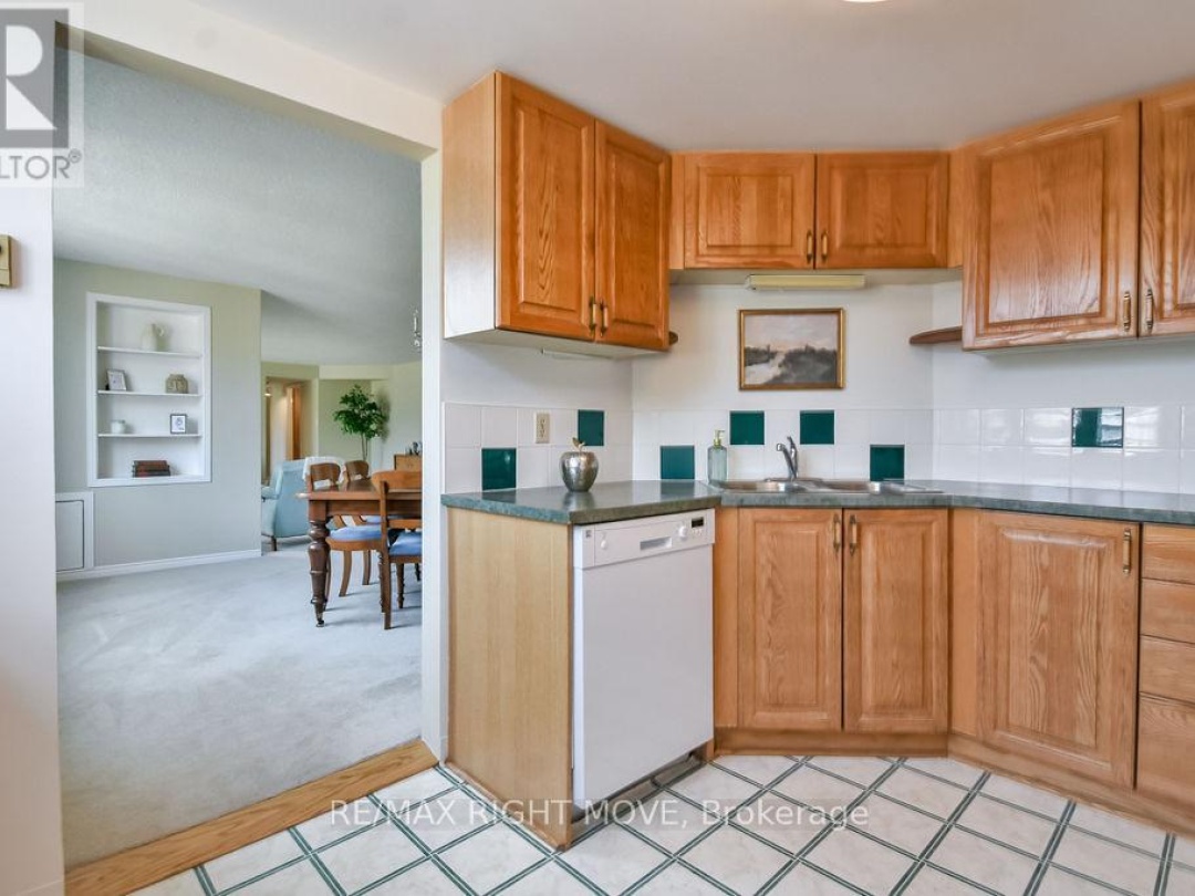 101 - 95 MATCHEDASH STREET N, 