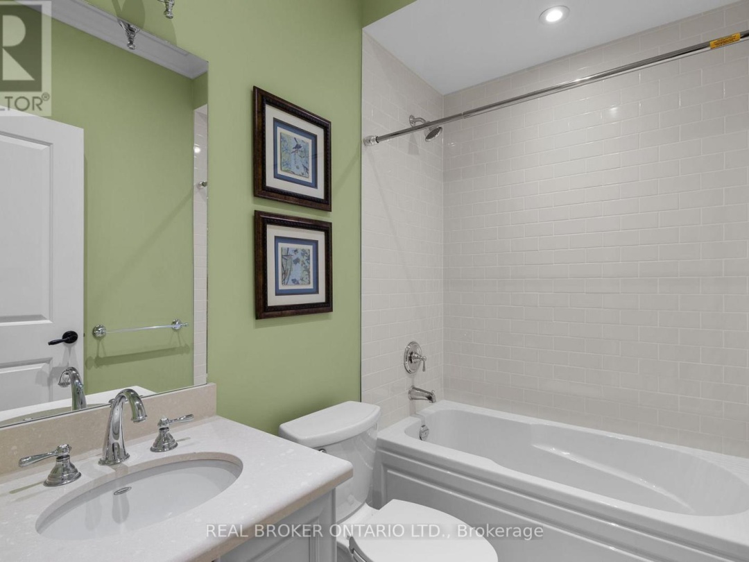 3315 BEACH CLUB BOULEVARD, 