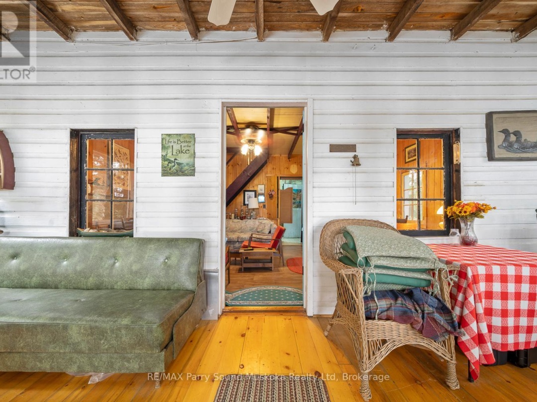 897 172 WA HORSESHOE LAKE, Horseshoe Lake