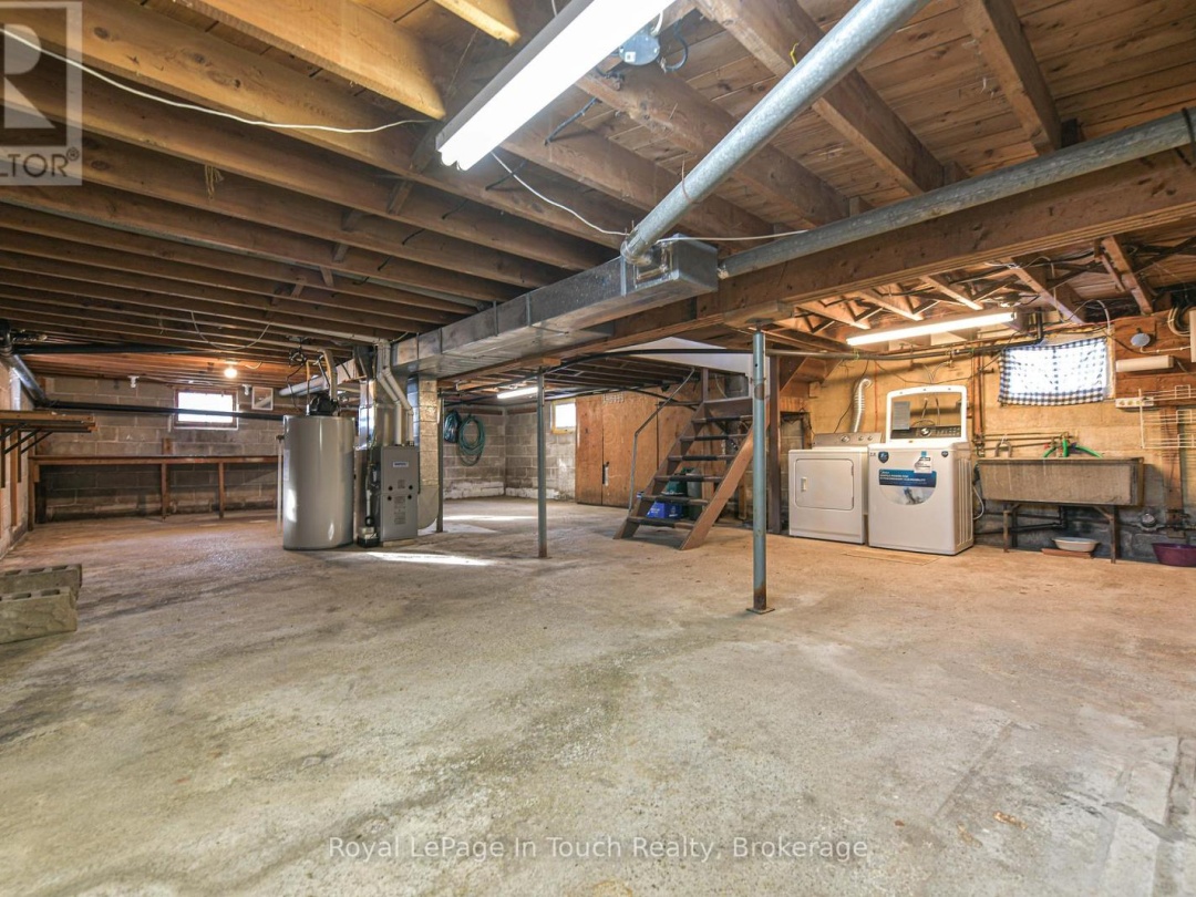 95 WESTMOUNT DRIVE N, 