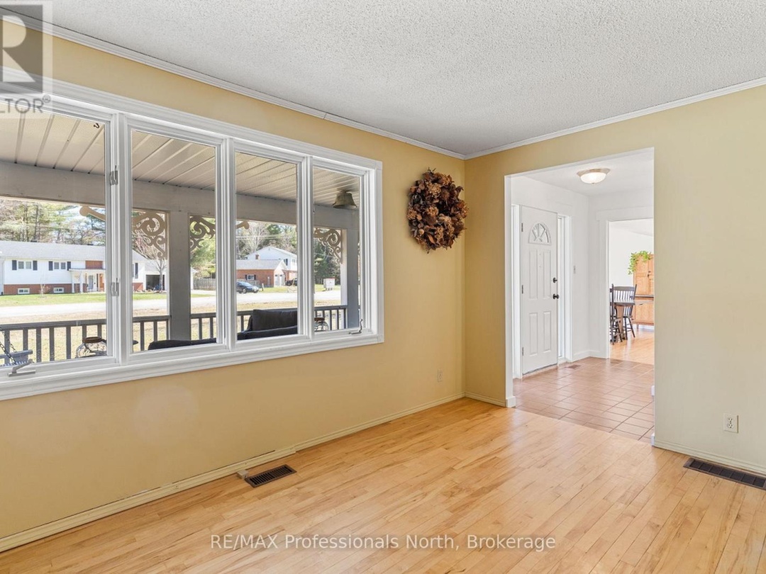 16 HIGHLAND GATE BOULEVARD, Minden Hills (Anson)