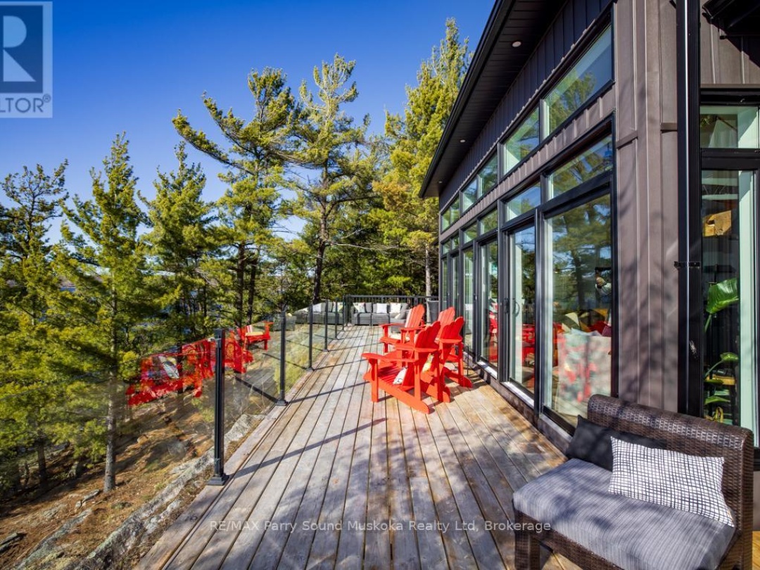1201 GEEWADIN ROAD, Georgian Bay